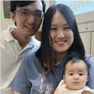 Happy couple – Congratulations on your beautiful baby girl! – 4 months old baby girl